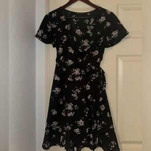 Abercrombie & Fitch Black Floral Wrap Dress size M